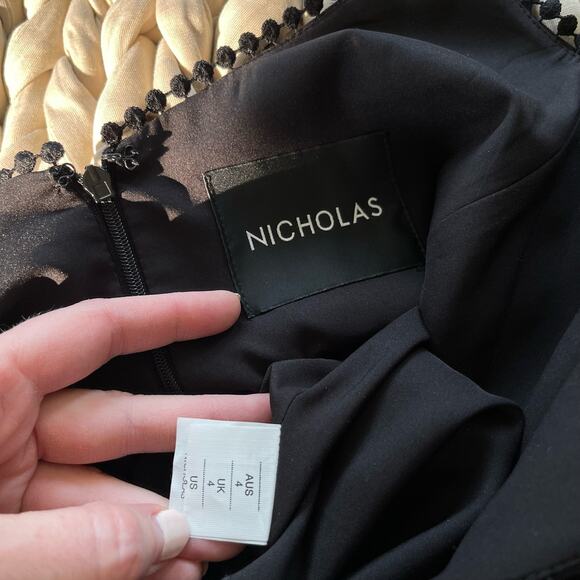 NICHOLAS‎ Crepe Fitted Panel Dress Black Size 0 Lace Embroidered Flounce Hem - Picture 16 of 16